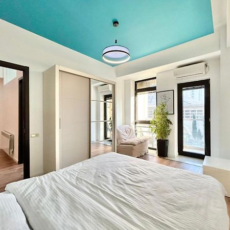 City Center - Next To Holiday Inn -2Br Apartment Tbilisi Eksteriør bilde