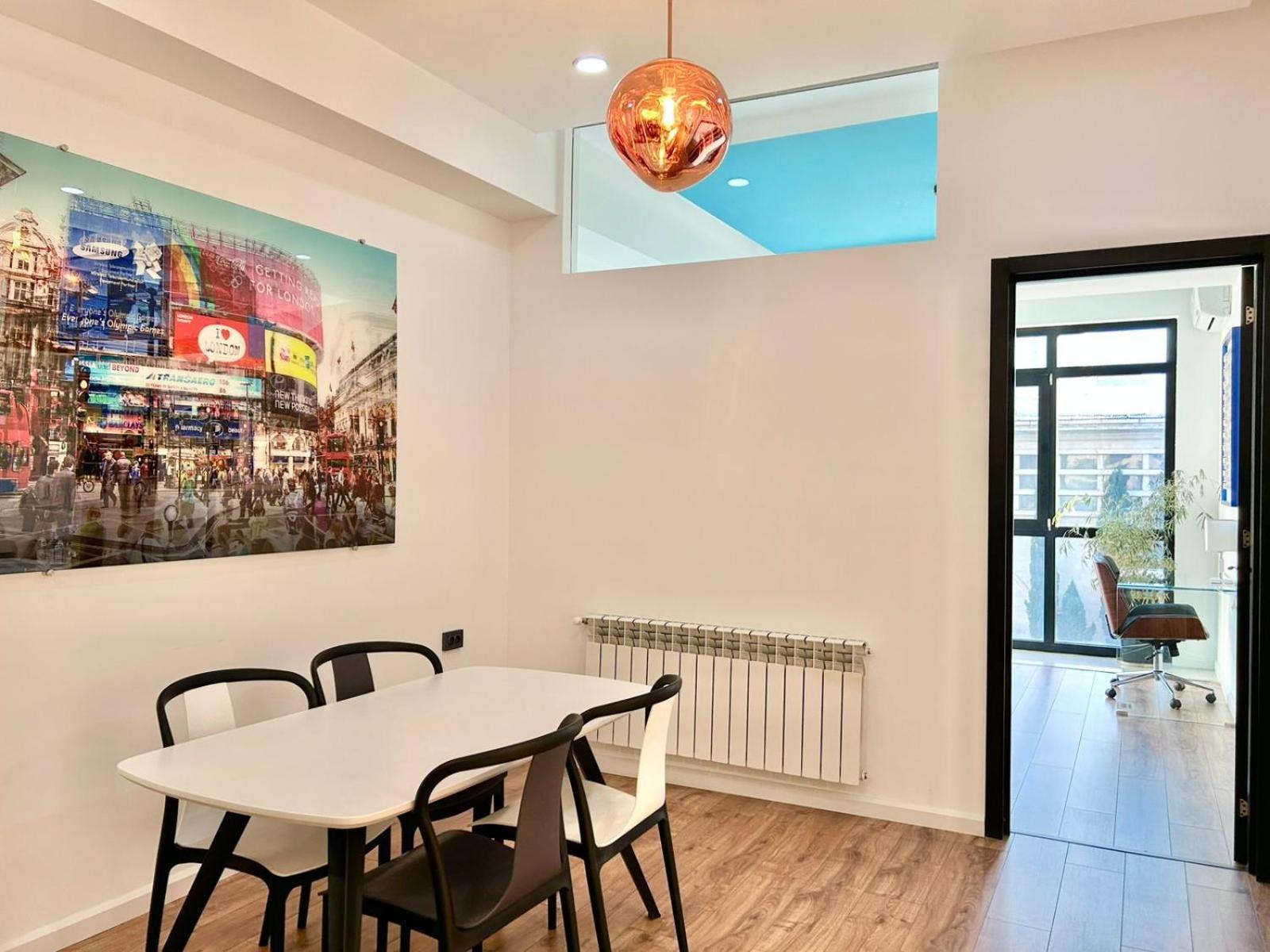 City Center - Next To Holiday Inn -2Br Apartment Tbilisi Eksteriør bilde