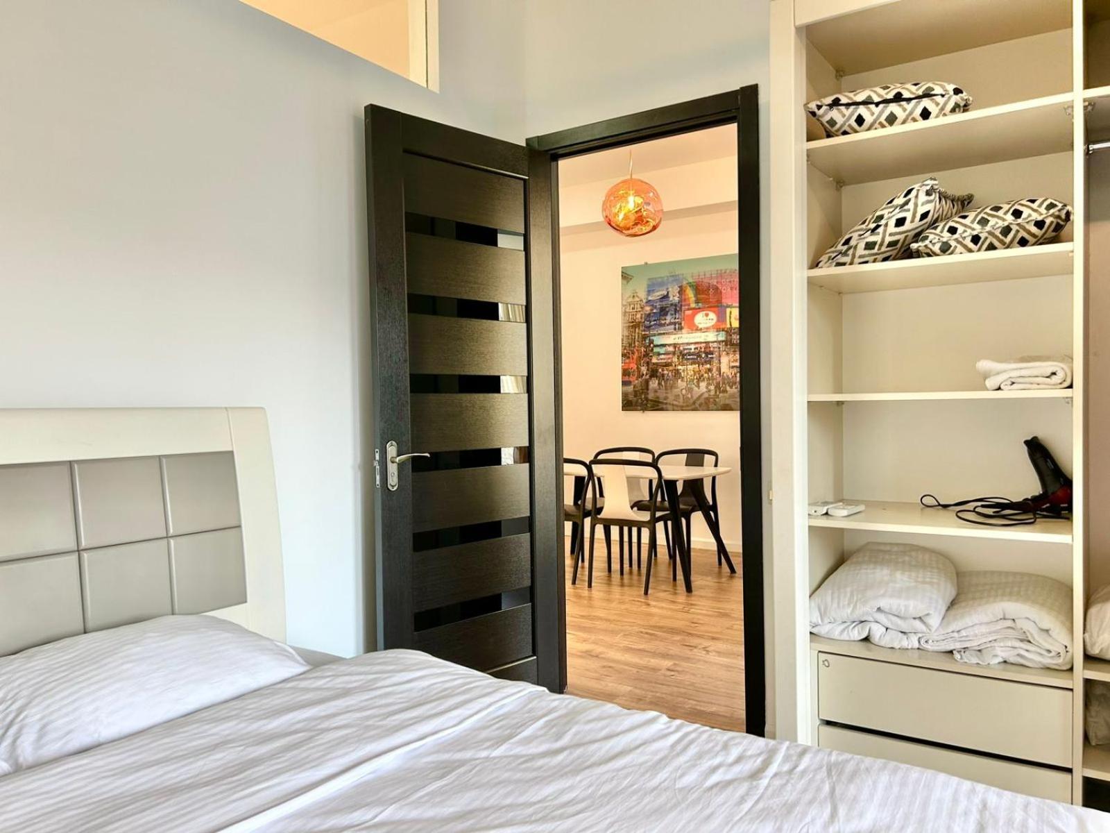 City Center - Next To Holiday Inn -2Br Apartment Tbilisi Eksteriør bilde