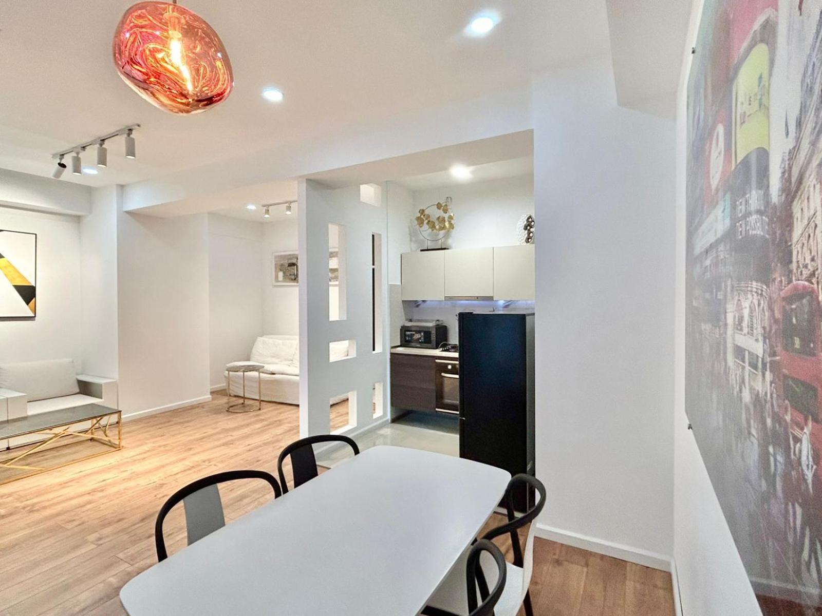 City Center - Next To Holiday Inn -2Br Apartment Tbilisi Eksteriør bilde