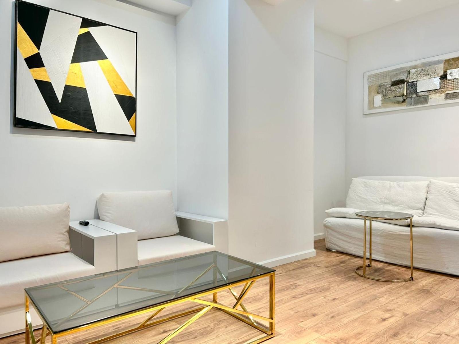 City Center - Next To Holiday Inn -2Br Apartment Tbilisi Eksteriør bilde