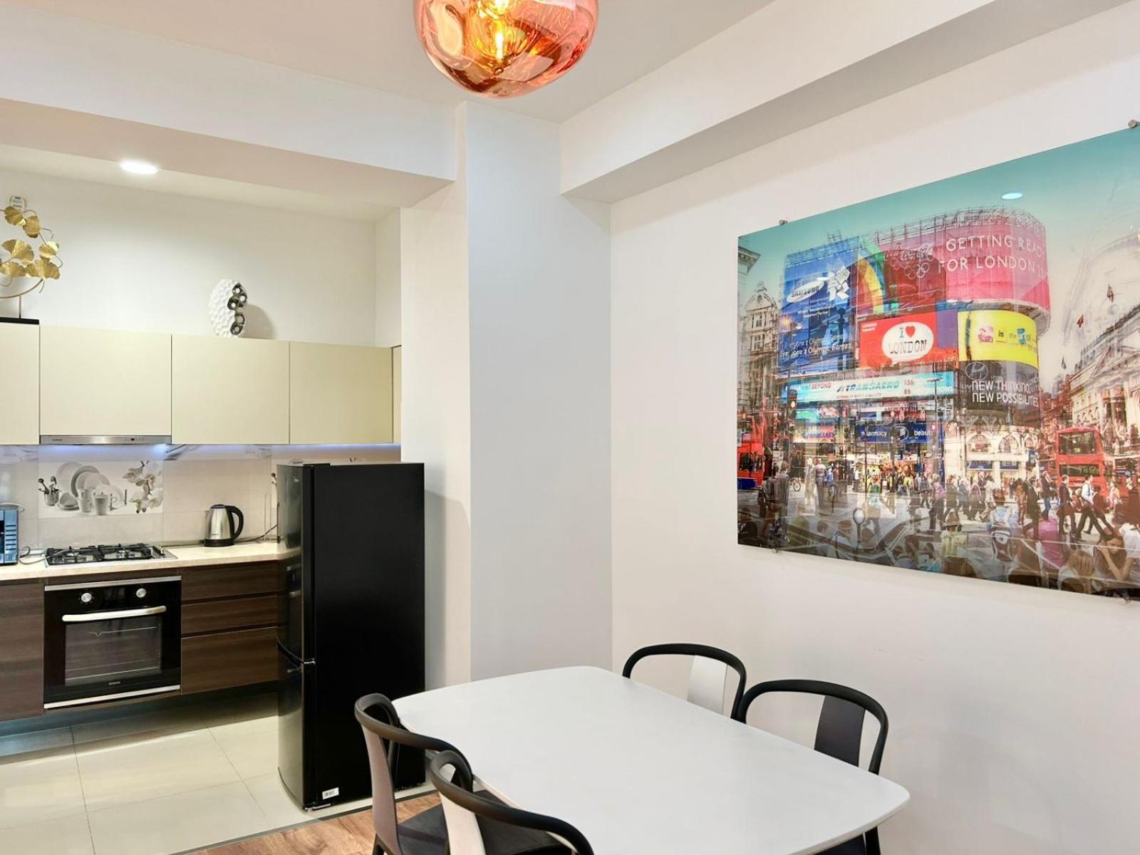 City Center - Next To Holiday Inn -2Br Apartment Tbilisi Eksteriør bilde