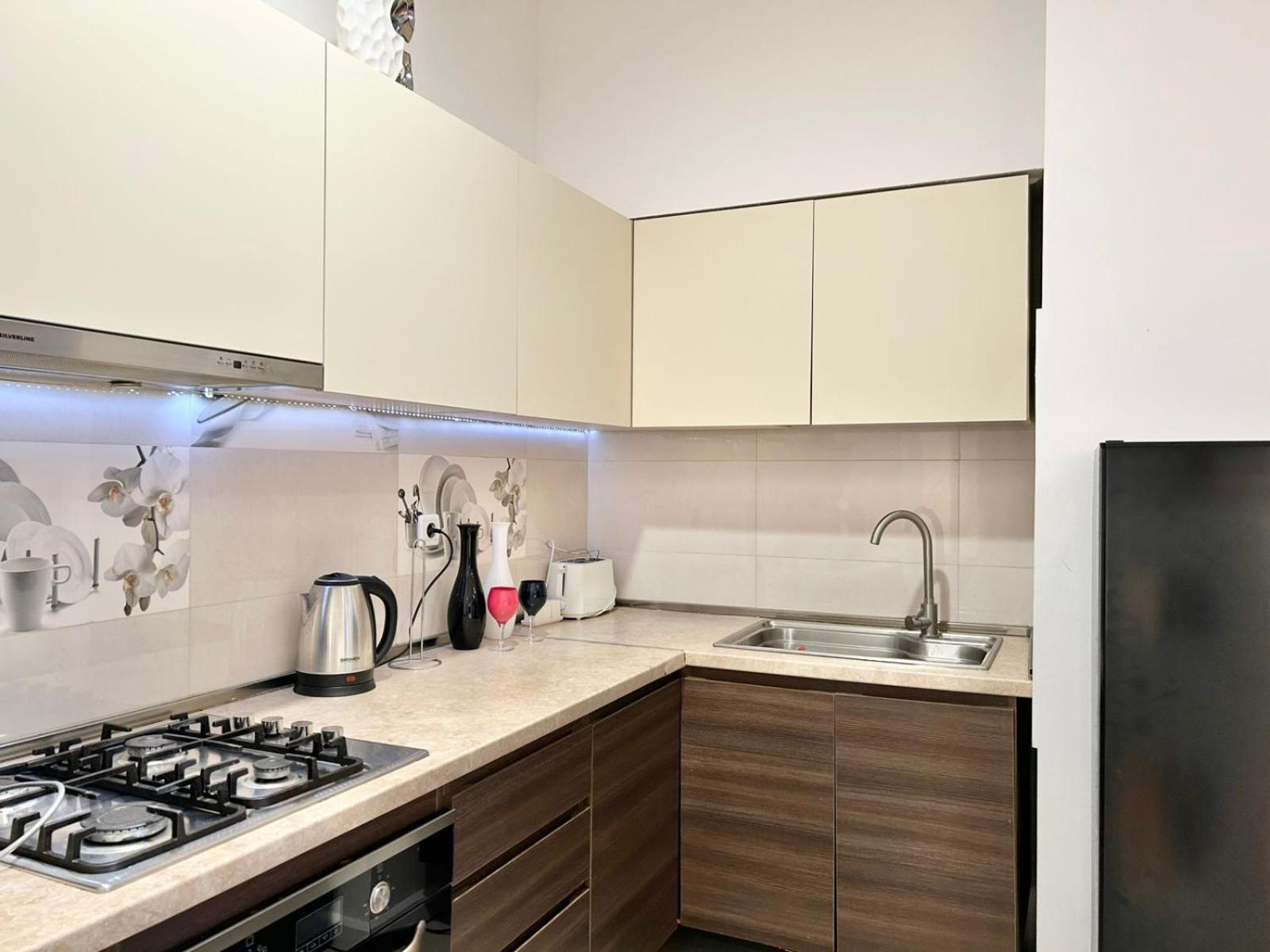 City Center - Next To Holiday Inn -2Br Apartment Tbilisi Eksteriør bilde